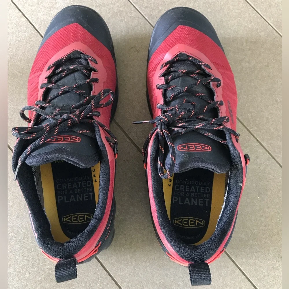 Keen Low Top Hikers - Picture 5 of 7